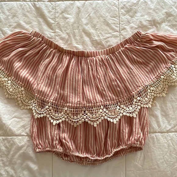 Love, Fire Off-the-shoulder Stripped Crop Top - Picture 4 of 5